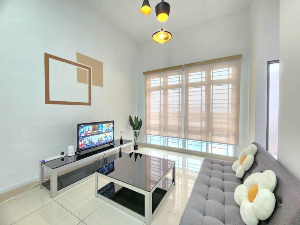 Apartment Austin Manhattan Simple Cozy By Double A *