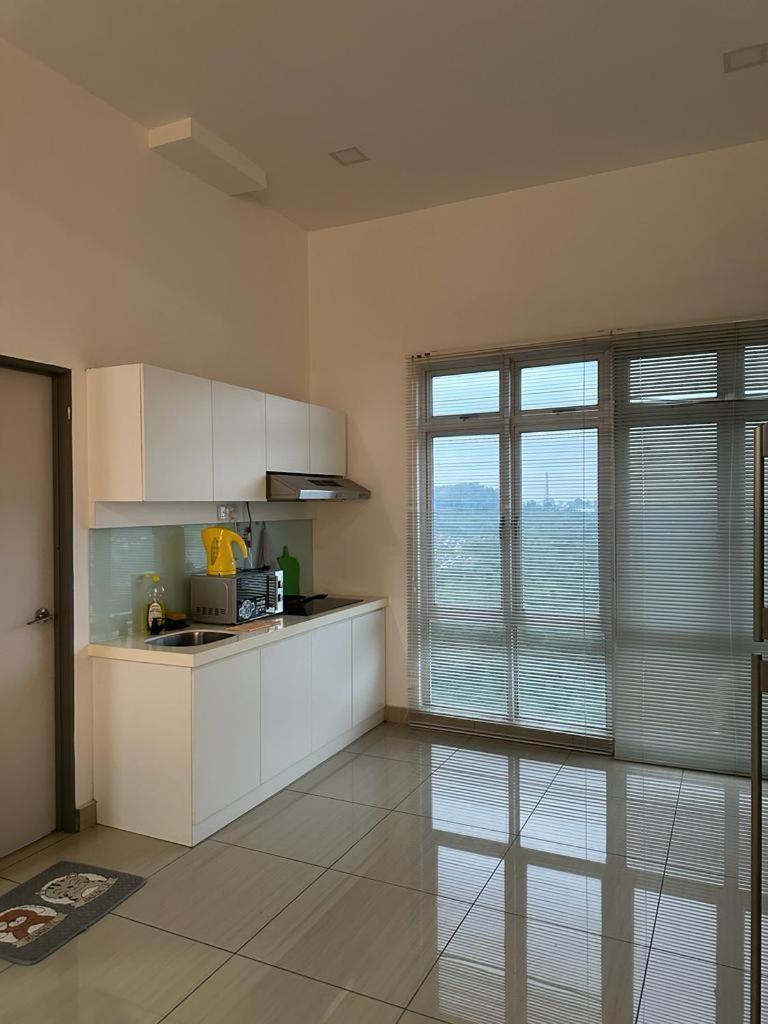Austin Manhattan Simple Cozy By Double A * Johor Bahru
